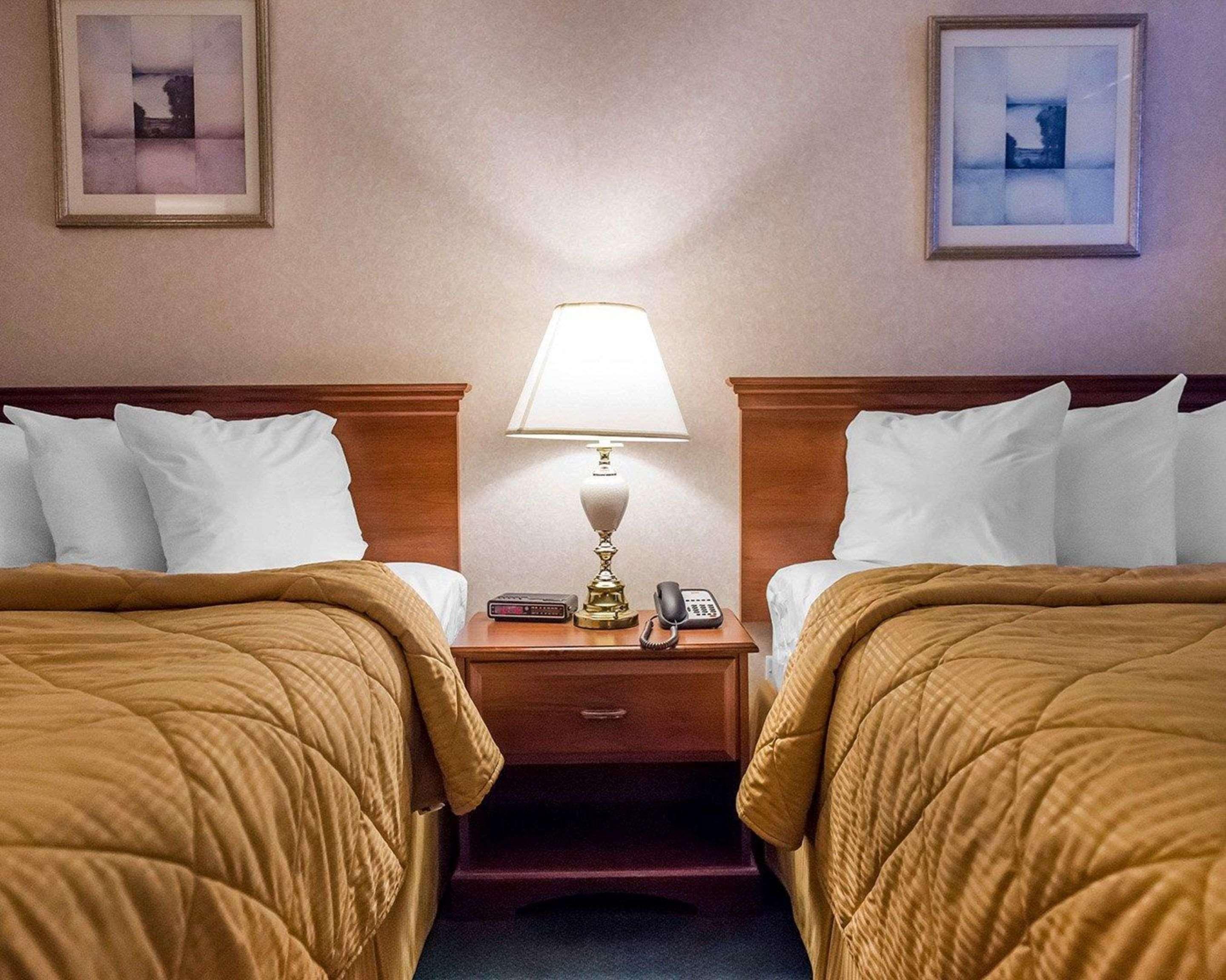 Econo Lodge Smiths Falls Zewnętrze zdjęcie