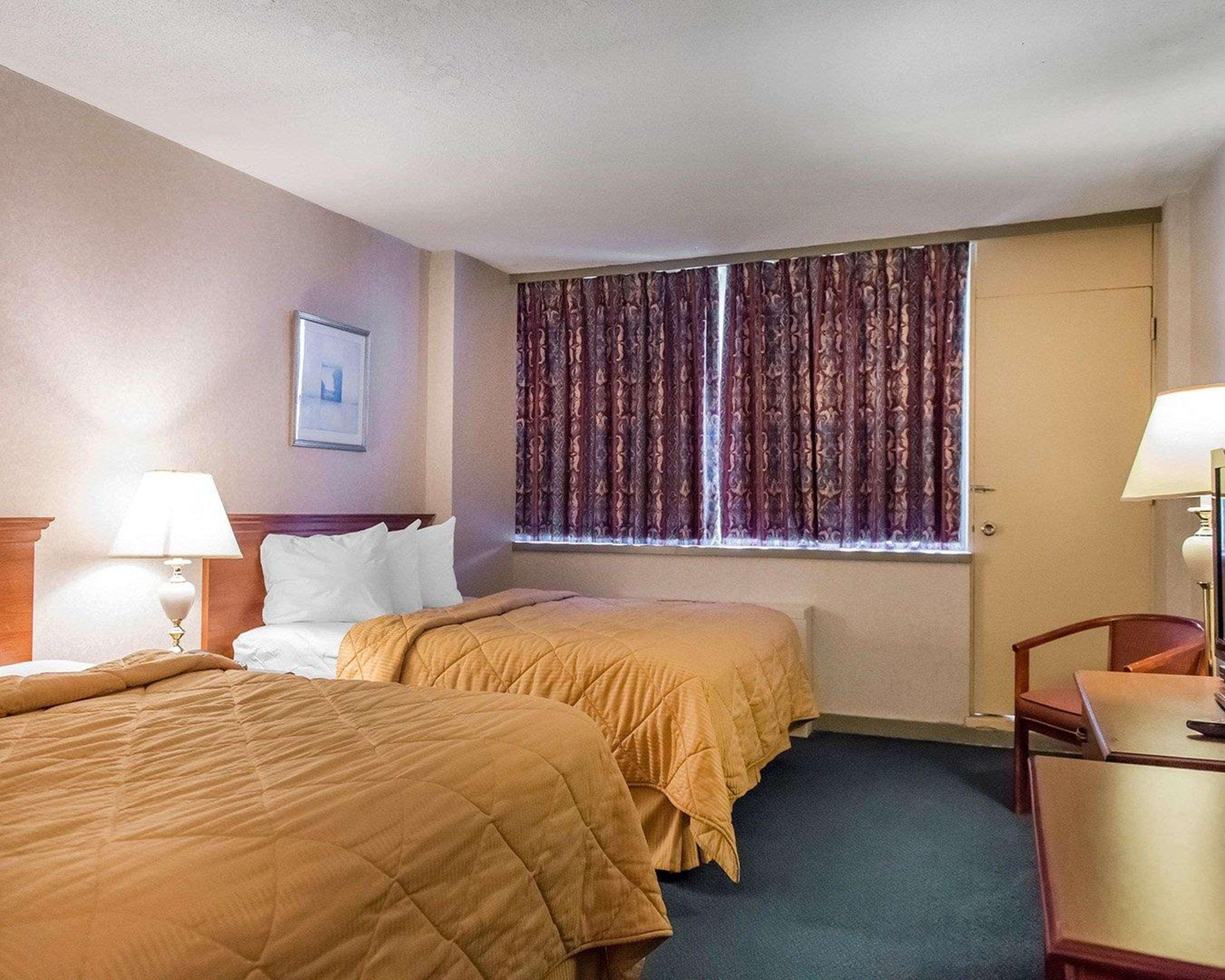 Econo Lodge Smiths Falls Zewnętrze zdjęcie