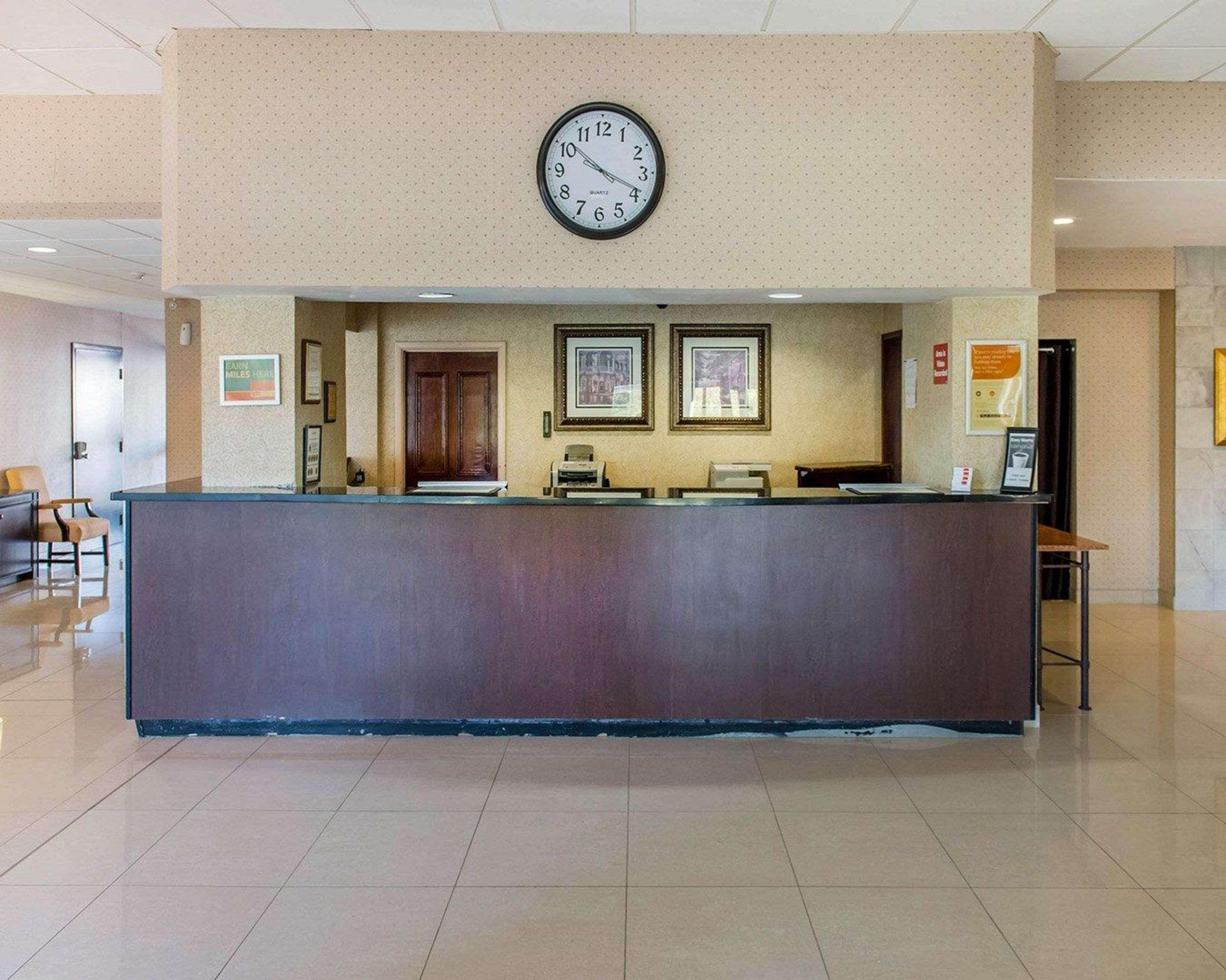 Econo Lodge Smiths Falls Zewnętrze zdjęcie
