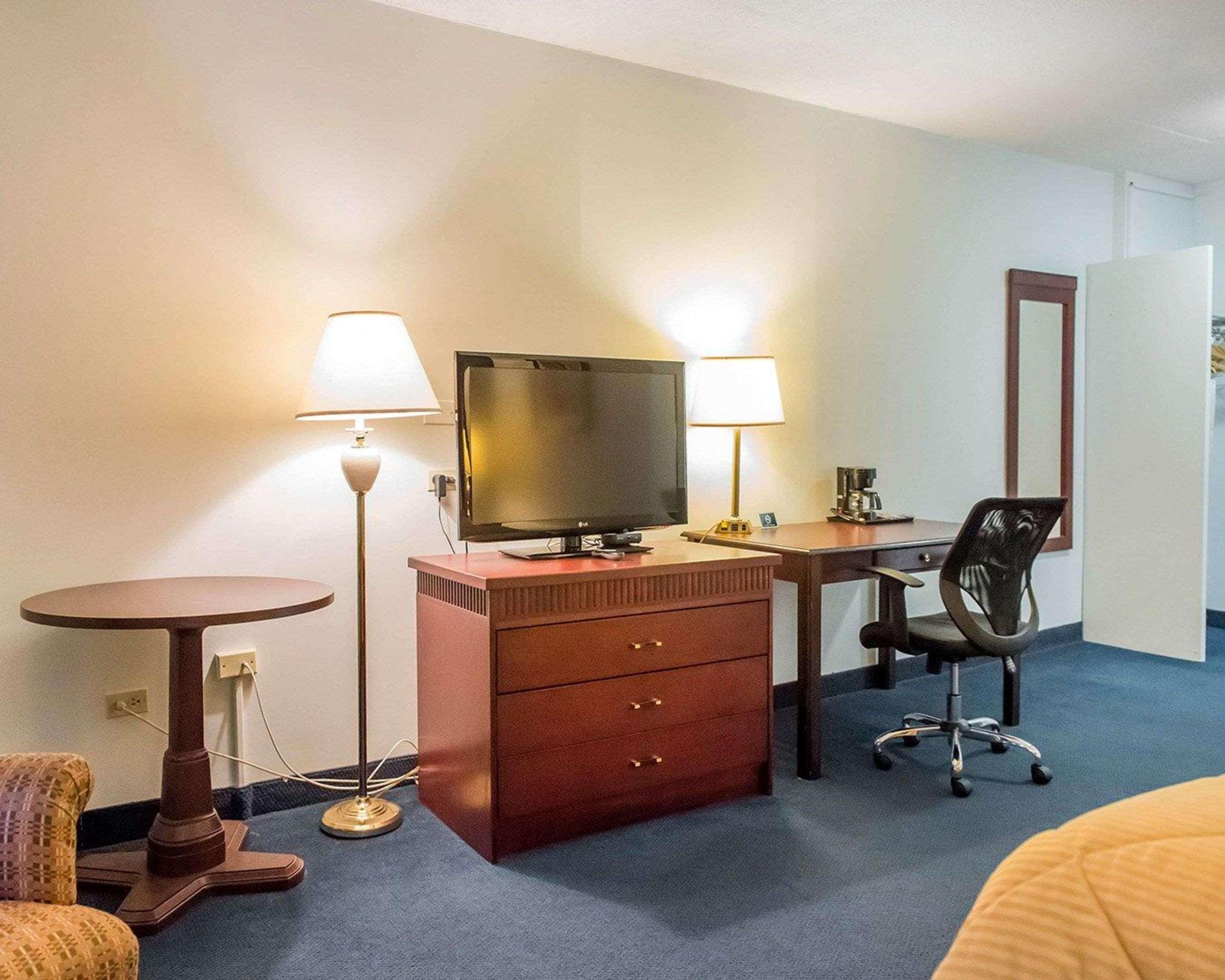 Econo Lodge Smiths Falls Zewnętrze zdjęcie