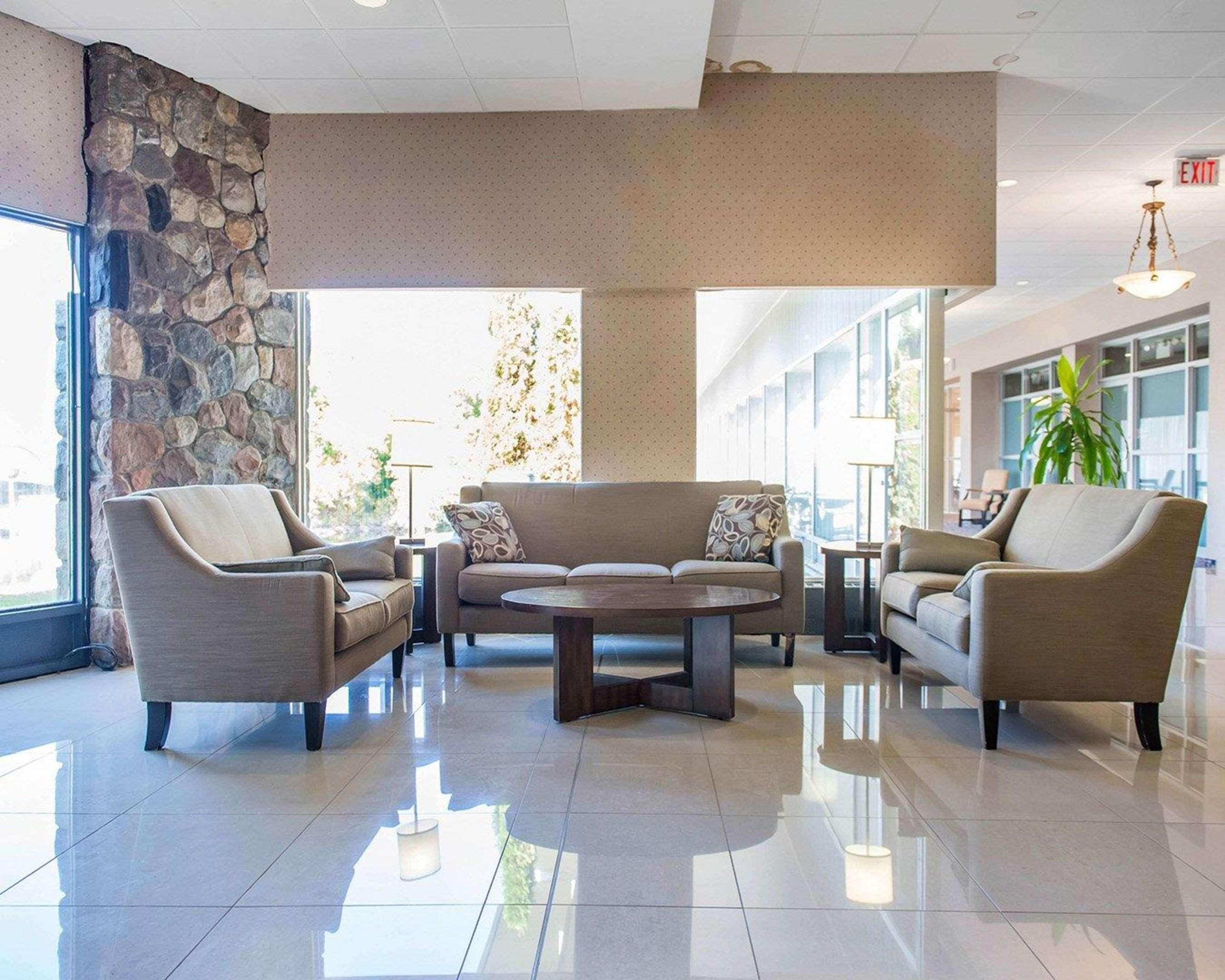 Econo Lodge Smiths Falls Zewnętrze zdjęcie