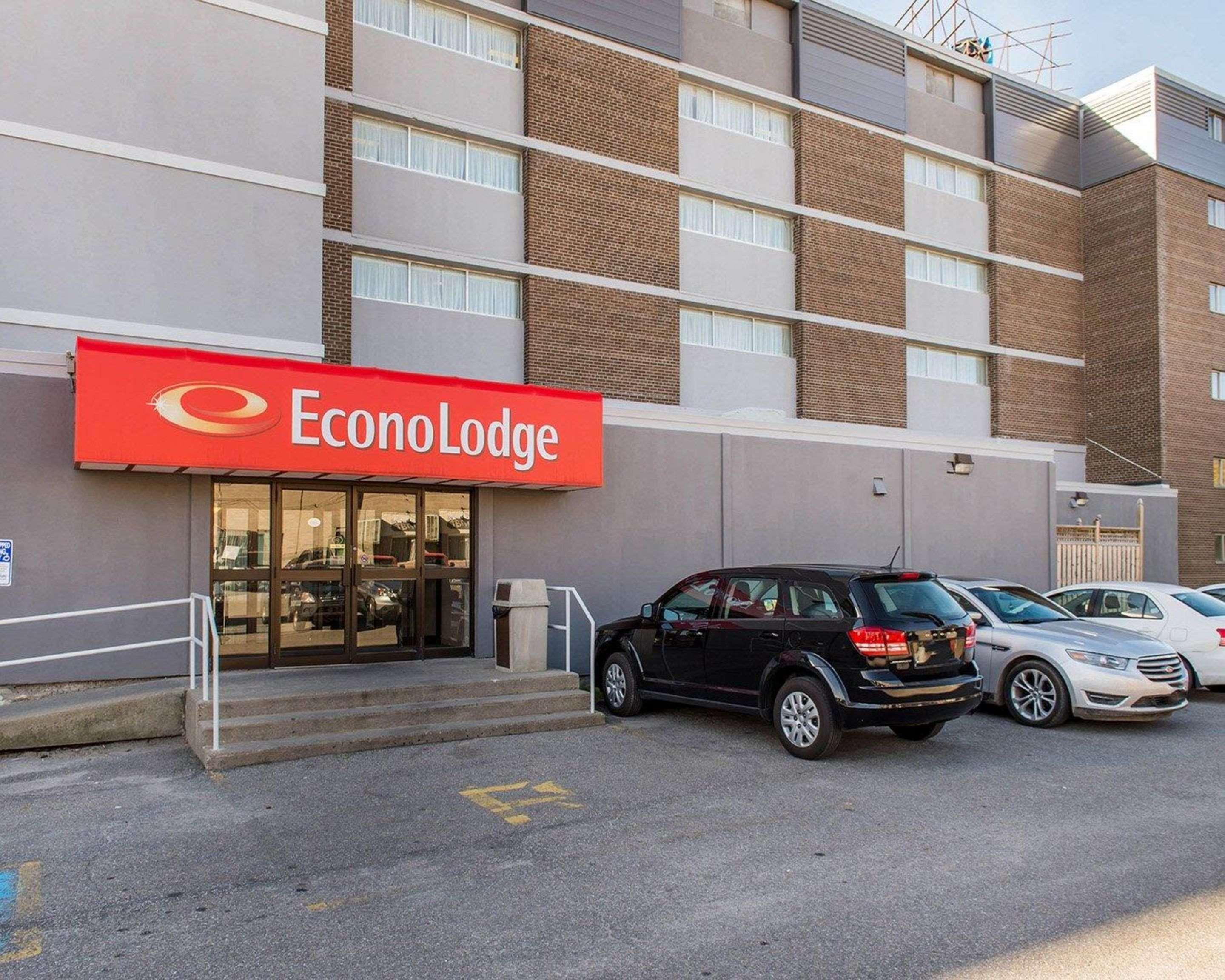 Econo Lodge Smiths Falls Zewnętrze zdjęcie