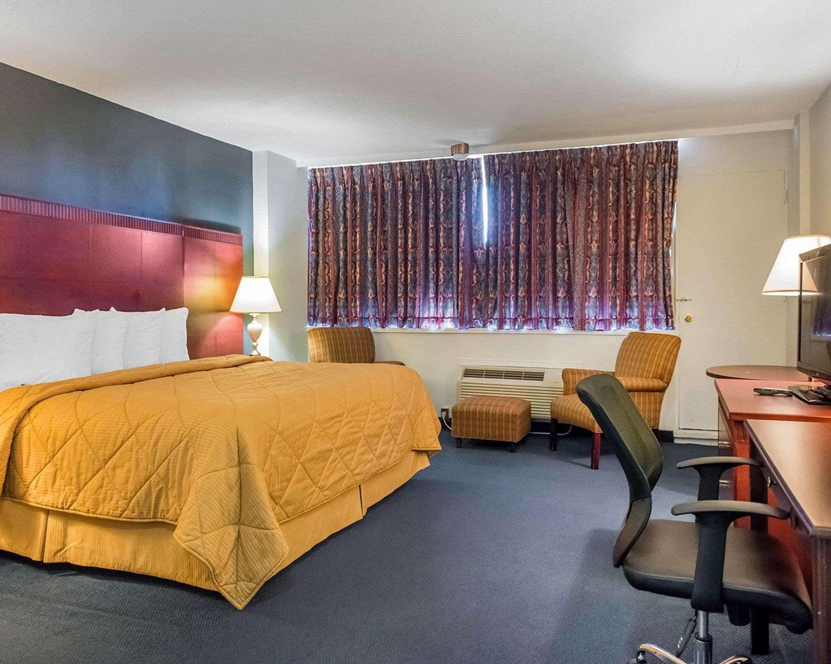 Econo Lodge Smiths Falls Zewnętrze zdjęcie
