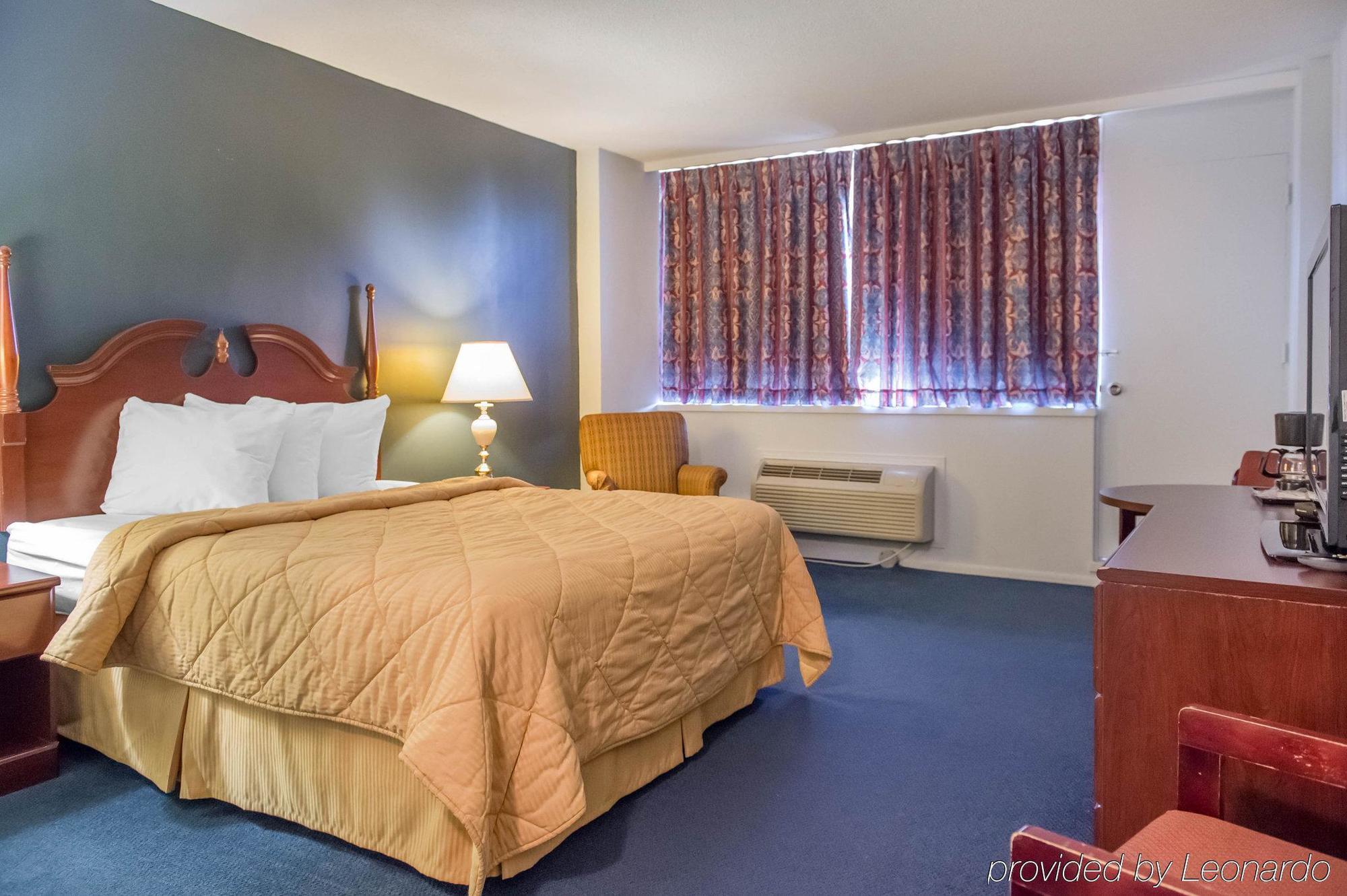 Econo Lodge Smiths Falls Zewnętrze zdjęcie