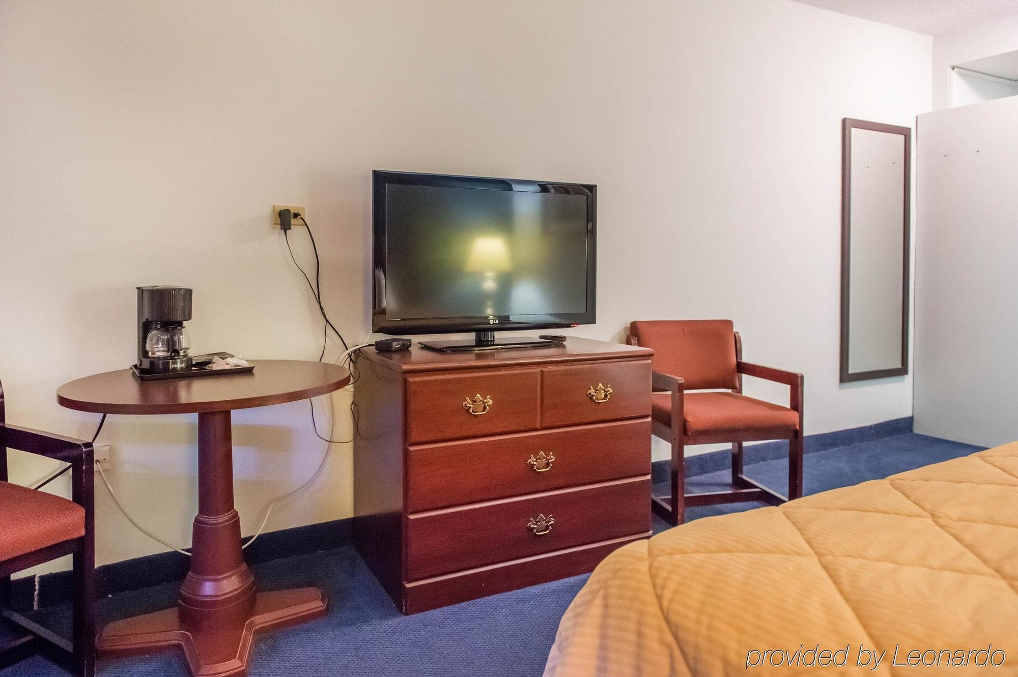 Econo Lodge Smiths Falls Zewnętrze zdjęcie